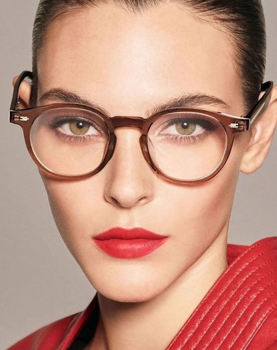 Best Titanium eyeglass frames for ladies Play with Colors and Patterns